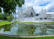 【7月游泰國】泰國富貴黃金屋，清邁小鎮，泰國民俗風情園受潑水節、人妖歌舞表演，杜拉拉水上市場五星至尊泰國別墅版8日游