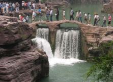 【五一】萬仙山【郭亮村】+【南坪】+“太行山水魂”【八里溝】探秘三日游