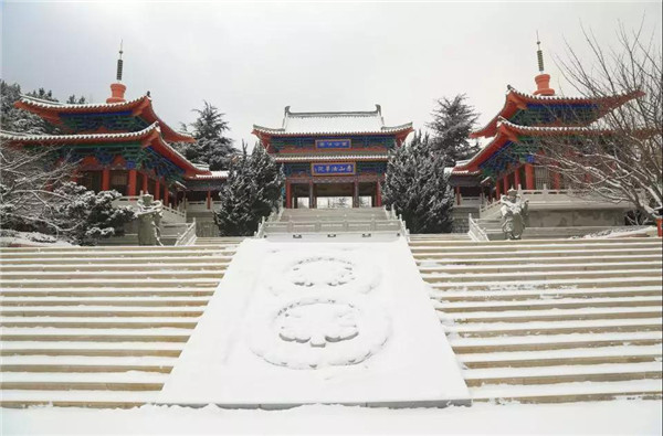 下雪了 放假休息與賞雪景你選擇哪個？