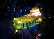 沂水地下大峽谷、螢光湖、天上王城  汽車二日游