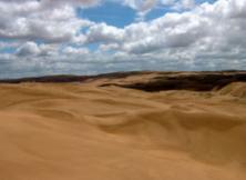赤峰貢格爾草原、玉龍沙湖、阿斯哈圖石林、白音敖包、大青山、西拉沐淪河漂流 赤峰博物館雙飛五日 赤峰貢格爾草原、玉龍沙湖、阿斯哈圖石林、白音敖包、大青山、西拉沐淪河漂流 赤峰博物館雙飛五日