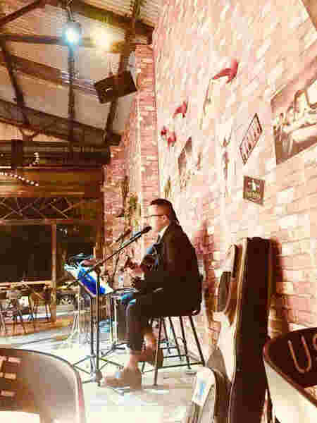 講故事的音樂人陳晗VS《踏浪》音樂會(huì)