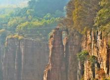 【五一】太行山大峽谷+玻璃棧道+船游太行平湖大巴三日游