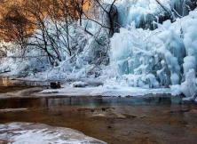 【春節假期】古都開封逛武俠廟會、小宋城里品美食、絕美太行云臺山，賞冰掛豪華商務車純玩三日游