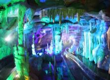 泰安地下大裂谷+暗河漂流+天鵝島+周村兩日特價游 泰安地下大裂谷+暗河漂流+天鵝島+周村兩日特價游