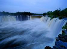 天池、鏡泊湖、大戲臺河、魔界、雪山飛湖雙飛5日游