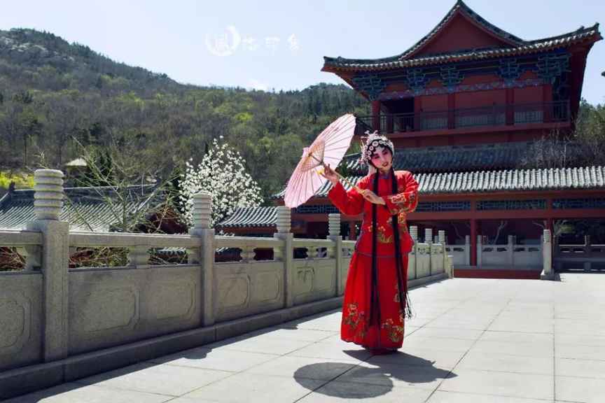 靜等花開：脫塵小戲骨，空靈近赤山