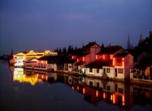 特惠江南 ——華五+南潯+烏鎮+定園+迪士尼小鎮雙飛6日（HX）