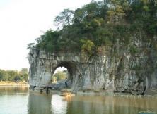 山水之美：桂林陽朔古東森林瀑布純玩雙飛五日