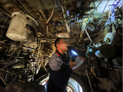 湖南航空“機(jī)坪先鋒”龍烈金 :精益求精保安全 湖南航空“機(jī)坪先鋒”龍烈金 :精益求精保安全