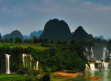 南寧巴馬長壽村、德天瀑布、通靈大峽谷雙飛五日