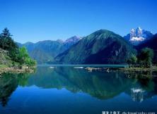 西藏西寧/塔爾寺/拉薩/林芝/桃花溝/日喀則四臥12日游