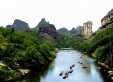 【暑假游廈門】廈門大學、福建土樓·云水謠、武夷山九曲溪漂流、鼓浪嶼綺夢廈門雙飛雙動6日游