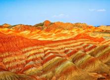 【新亞之旅】嘉峪關城樓·張掖·祁連·門源油菜花·茶卡·青海湖·塔爾寺·敦煌·莫高窟·月牙泉鳴沙山·玉門雅丹·8日游